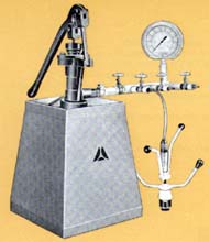 Hydraulic Testing Machine
